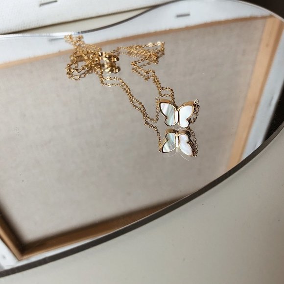 NEW 18K Gold Plated Mother of Pearl Butterfly Necklace - Picture 10 of 10
